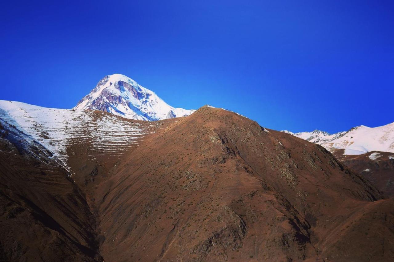 Ia'S Guest House Kazbegi Exterior foto