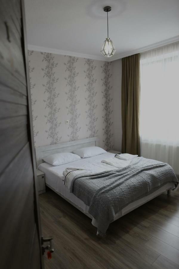 Ia'S Guest House Kazbegi Exterior foto