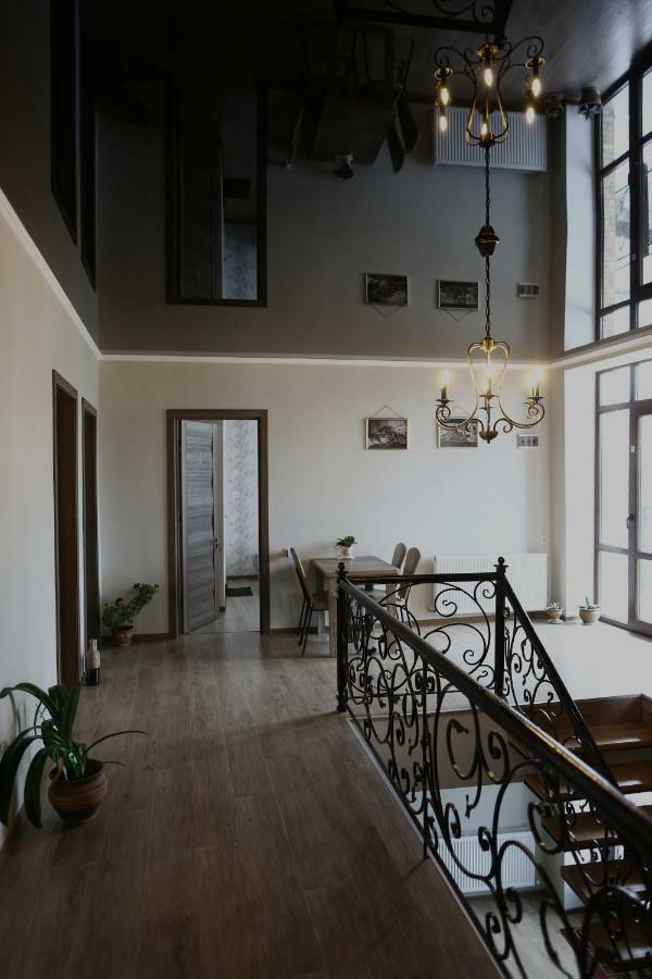 Ia'S Guest House Kazbegi Exterior foto