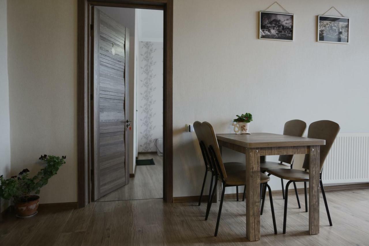 Ia'S Guest House Kazbegi Exterior foto