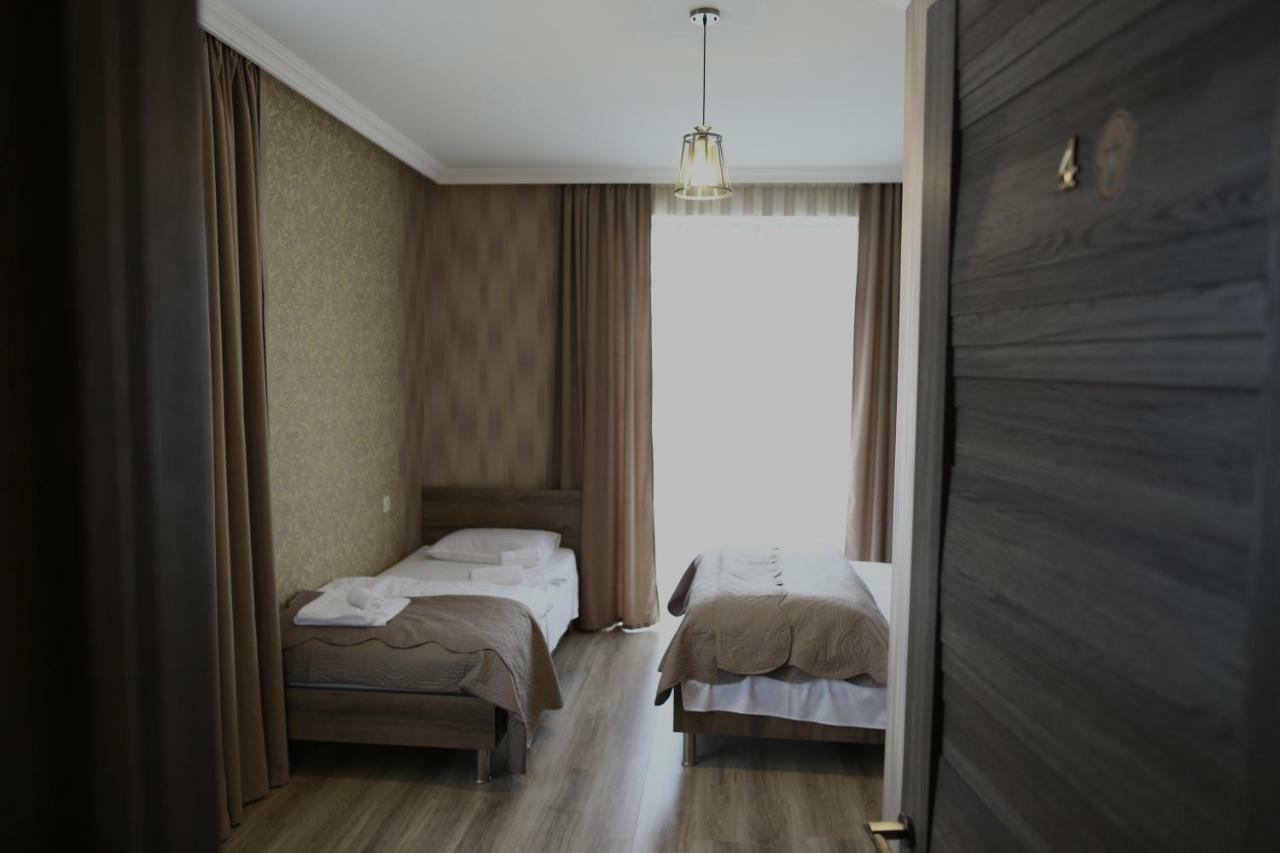 Ia'S Guest House Kazbegi Exterior foto
